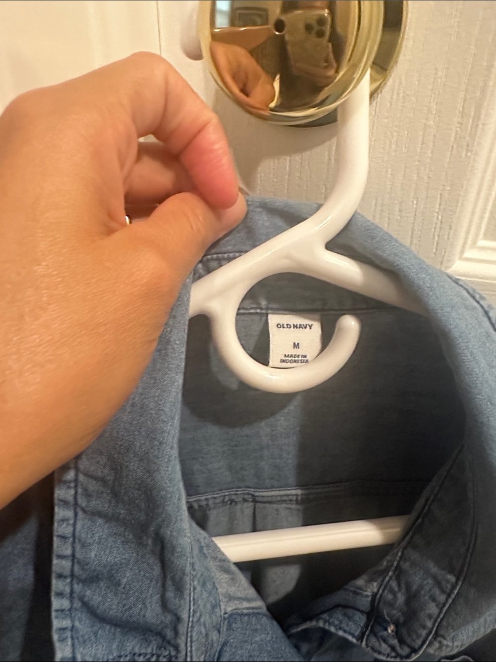 Old Navy Sleeveless Denim Shirt Dress in Blue - Picture 4 of 6